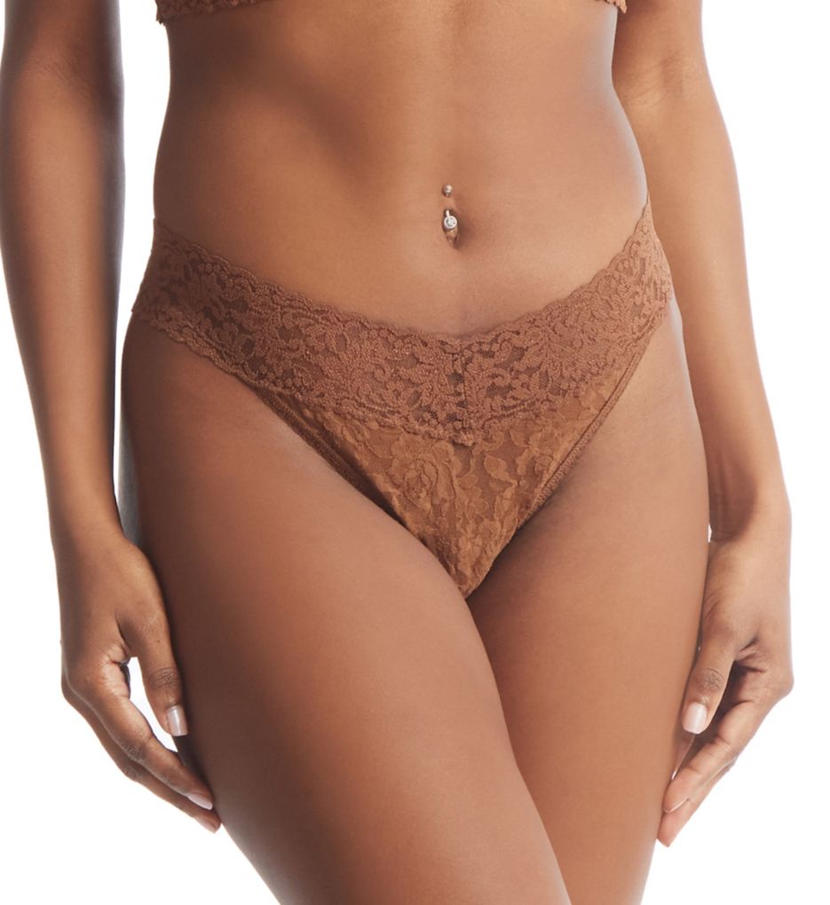 Hanky Panky Signature Lace Original Rise Thong 4811 Hanky Panky Signature Lace Original Rise Thong 4811