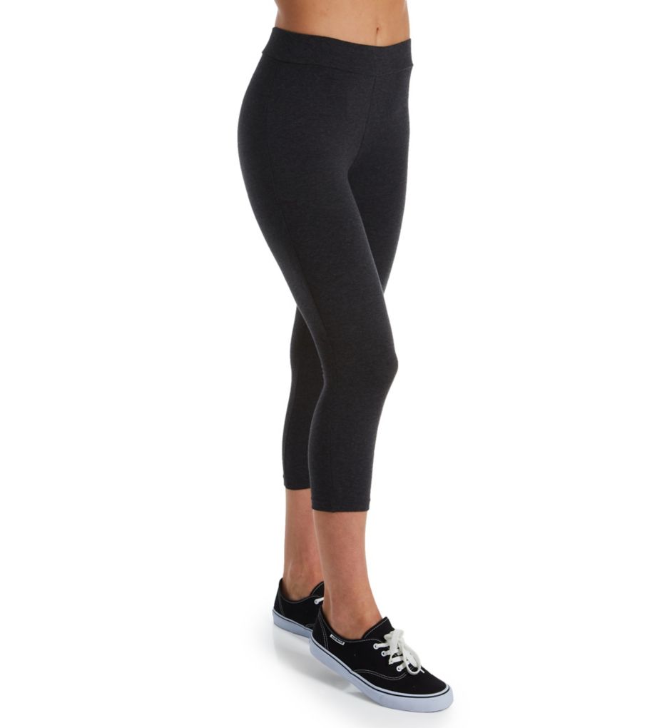 Hue Wide Waistband Blackout Cotton Capri Legging 20482